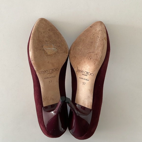 Jimmy Choo Burgundy Suede Pump w/ Patent Leather Heel - Picture 14 of 14